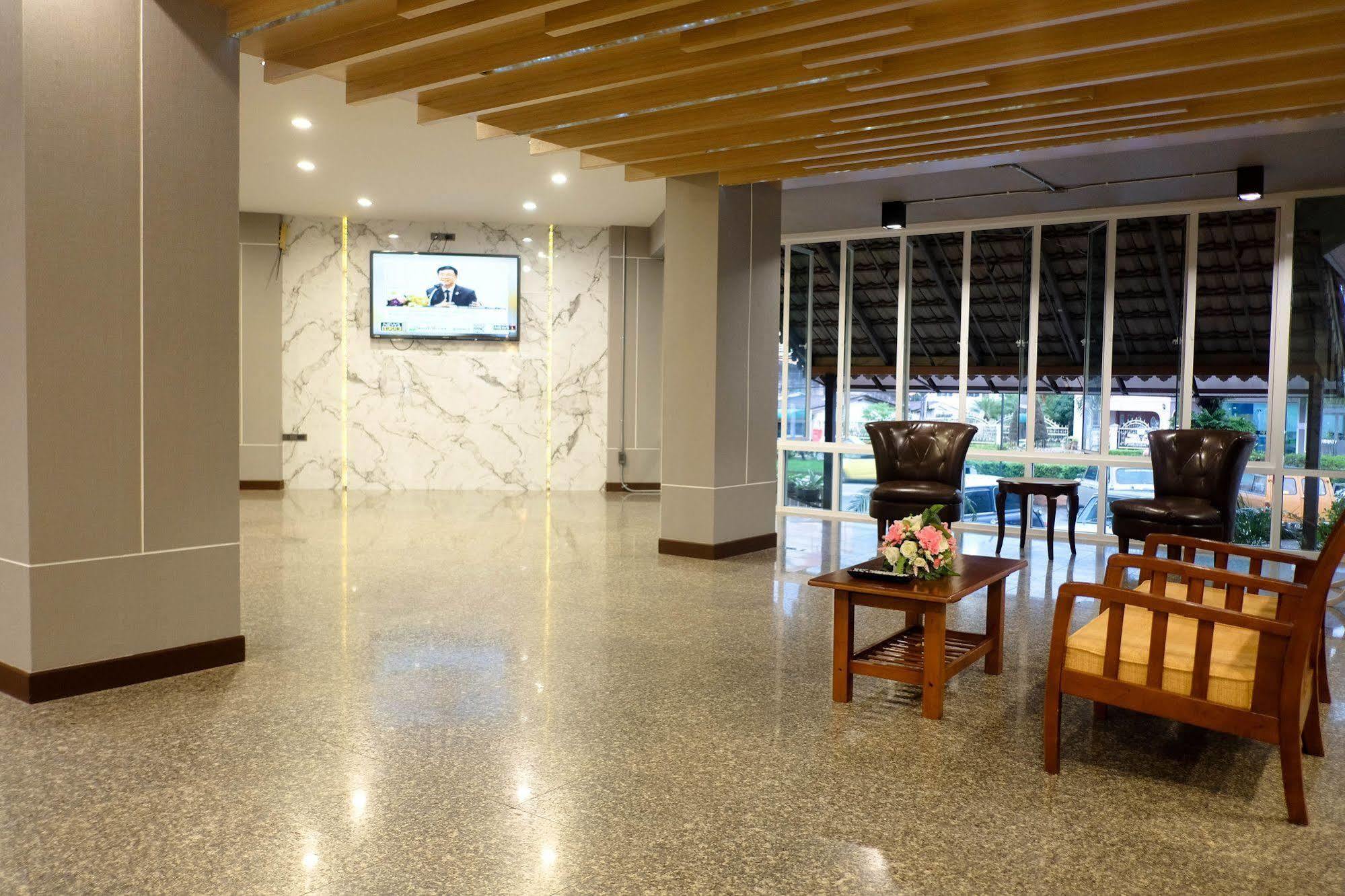 Krabi Royal Hotel Экстерьер фото