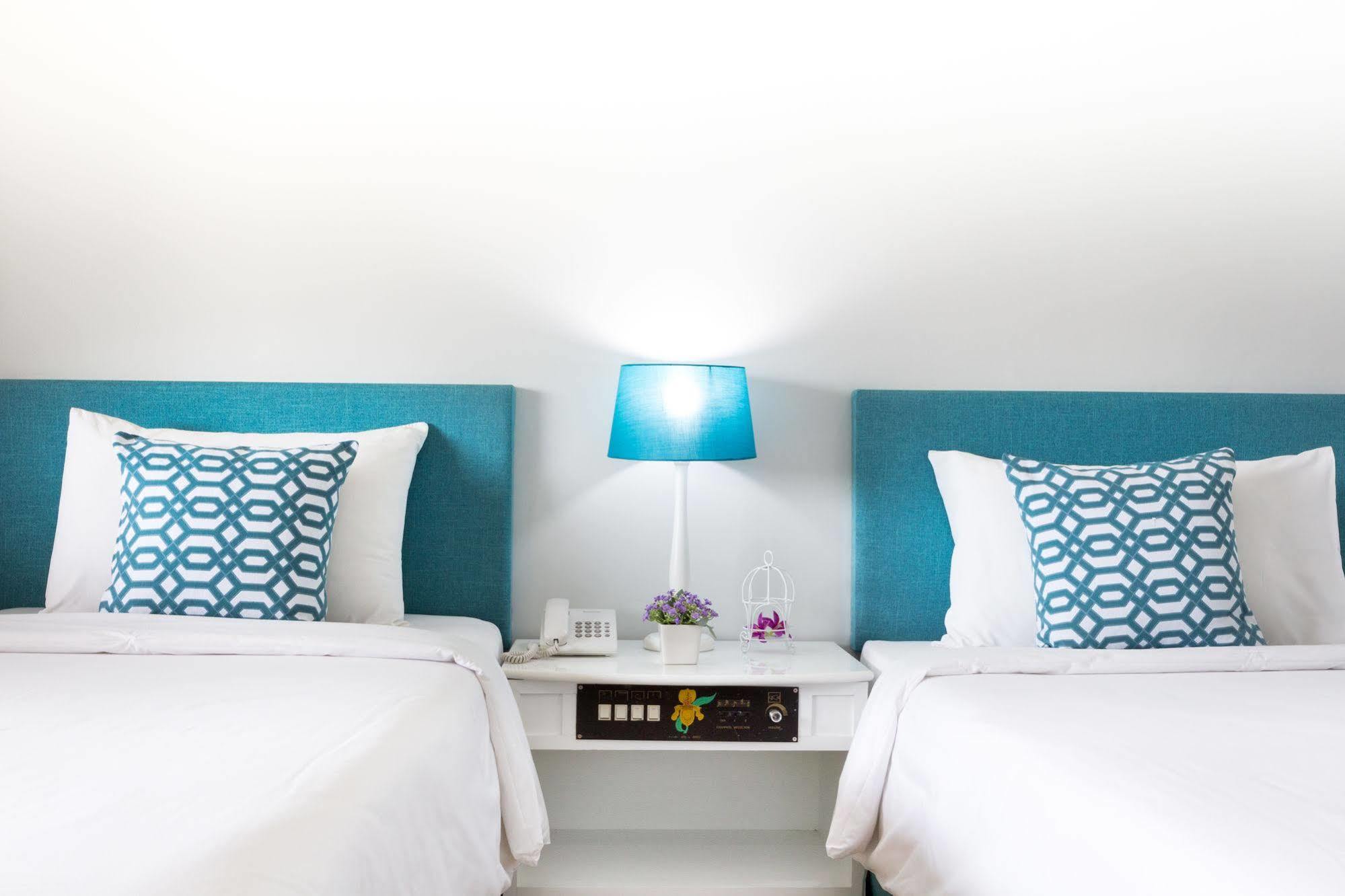 Krabi Royal Hotel Экстерьер фото
